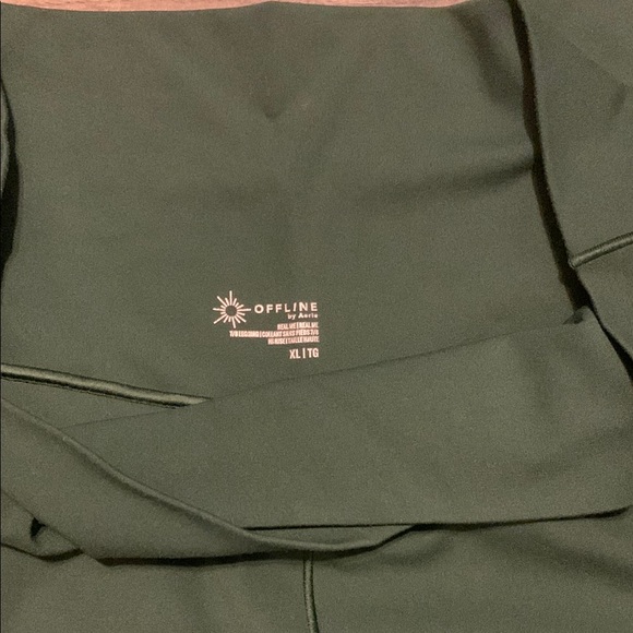 OFFLINE by Aerie Dark Green Crossover Leggings - Picture 2 of 5